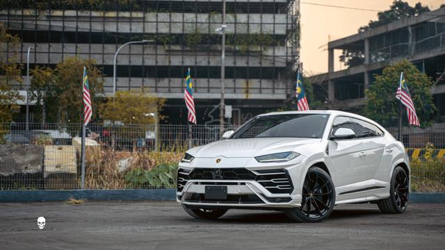 2022 Lamborghini Urus 4.0L V8 Biturbo Japan - 2