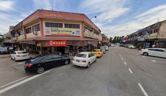 Cheapest in Johor Jaya ground floor shoplot for rent !! 1