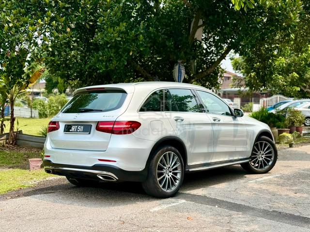 ON THE ROAD 2016 MERCEDES BENZ GLC250 AMG 2.0Turbo - 4