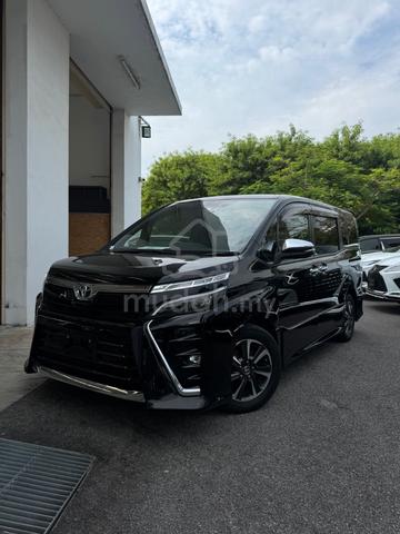 2021 Toyota VOXY 2.0 ZS KIRAMEKI III (A) - 2