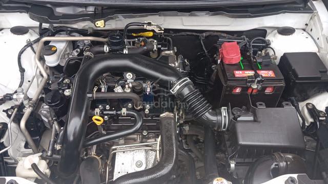 1998 Mitsubishi PAJERO 2.6 L047 (M) - 3