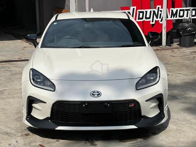 2022 Toyota GR86 2.4 SZ Promo Like New Car - 4