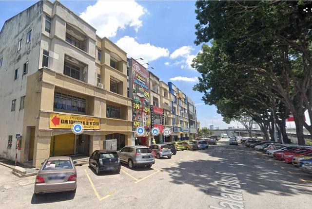 4 Storey Shoplot Jalan BPU 6 Bandar Puchong Utama facing LDP Highway 1