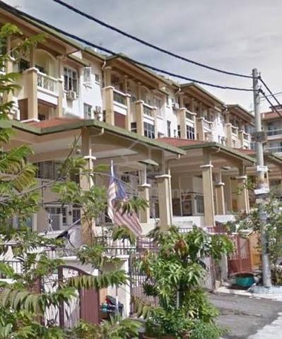 Taman Lagenda Mas Upper floor townhouse 1