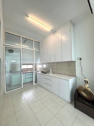 Full Loan Pulai Mutiara 2.5 Storey Good Condition 1