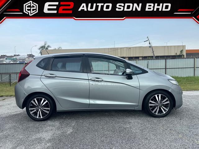 2016 Honda JAZZ 1.5 V MY2014 (A)FULL LOAN$BACK - 5