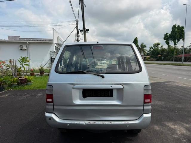 2000 Toyota UNSER 1.8 GLi (M) - 2