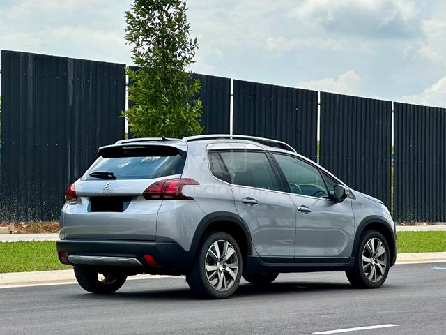 PEUGEOT 2008 1.2 PURETECHš„FULL LOANā
CARKiNG - 3