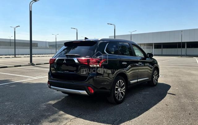 2017 Mitsubishi OUTLANDER 2.0 AWD (A) HIGH-SPEC - 2