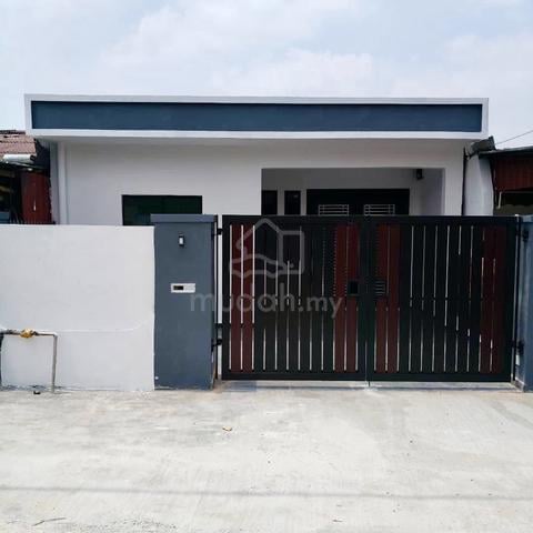 Sri Skudai 1 Storey Low Cost Fully Reno Fully Extended 3room 2bath 1