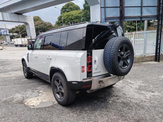 2023 Land Rover DEFENDER 2.0 110S P300 13,000km - 3