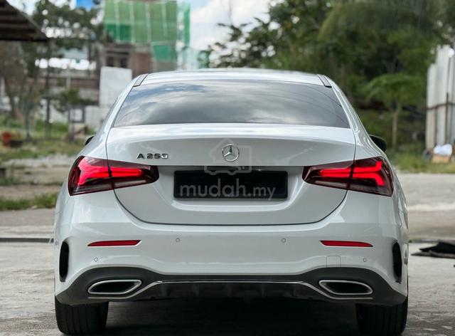 2019 Mercedes Benz A250 2.0 AMG LINE (A)SEDAN - 4
