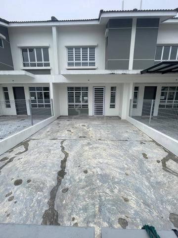 Aster Height Double Storey Terrace House Partial Furnished Pekan Nanas 1