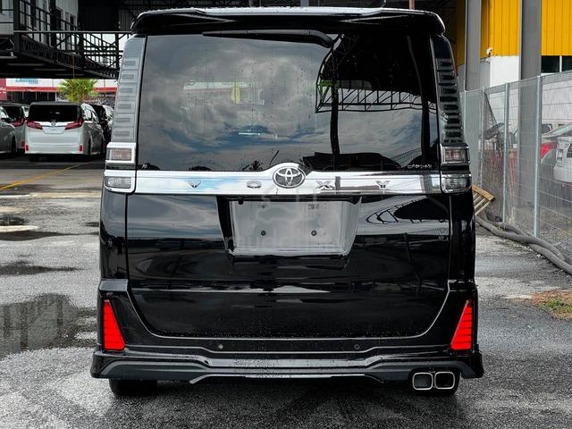 2021 Toyota VOXY 2.0 ZS KIRAMEKI III (A) - 5