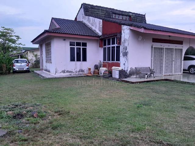 Below Market 100K 🔥End Lot Banglo Tanah Luas Alor Akar - Tok Sira 1