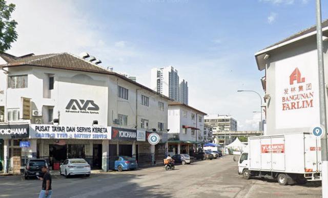 *Corner Lot* 3sty Shop For Sale @ Taman Seri Subang, Petaling Jaya 1