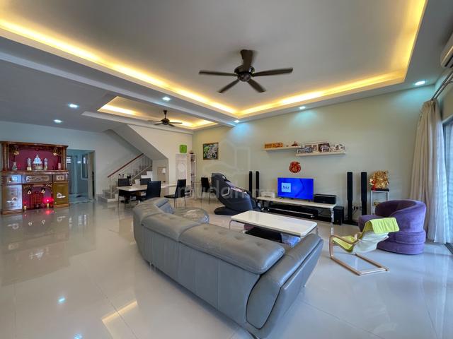 Gated Guarded 2 Sty Renovated Bandar Nusa Rhu Seksyen U10 Shah Alam 1