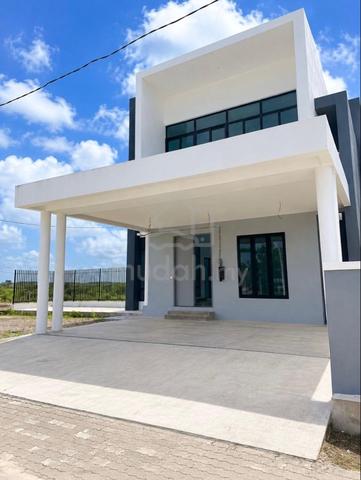 2-Storey Bungalow with Basement, Casa Hill 1