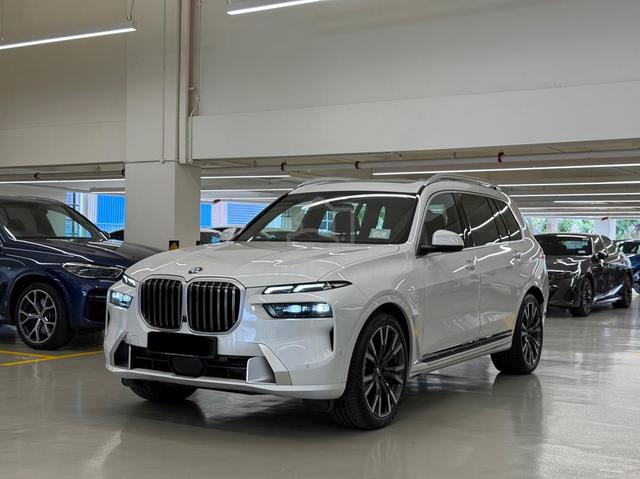 2024 BMW X7 xDRIVE40i Pure EXCELLENCE CKD - BlhFL - 1