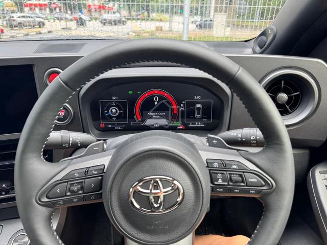 2025 Toyota GR YARIS 1.6 RZ HP AUTO 2K MILEAGE - 3