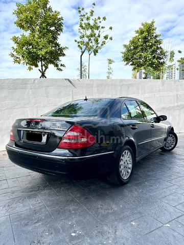 2005 Mercedes Benz E200 1.8 Elegance Local Spec - 2