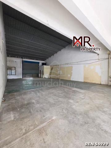 FACING ROAD @ 1.5 Storey Light Industry Taman Semarak FOR RENT 1