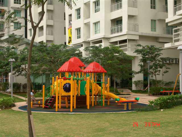Metropolitan Square 1