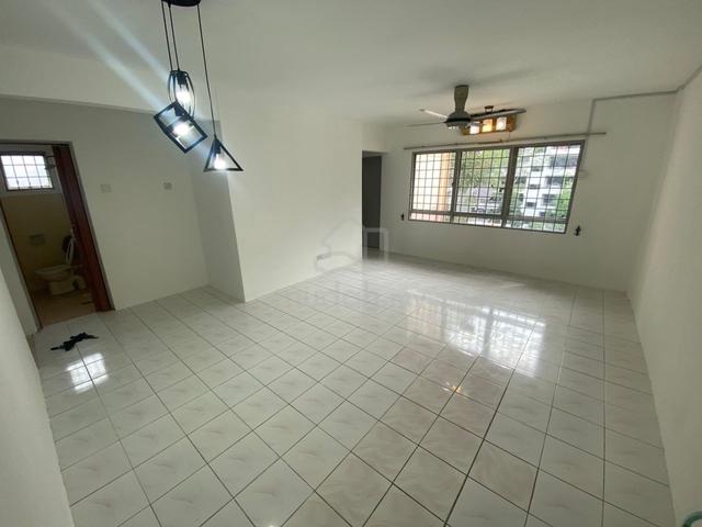 saujana apartment 1