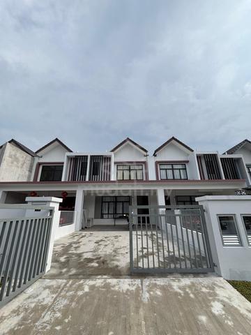 Kota Impiana TIRAM / New Unit 4 Bedroom / G&G / 12min to HSI Tebrau 1