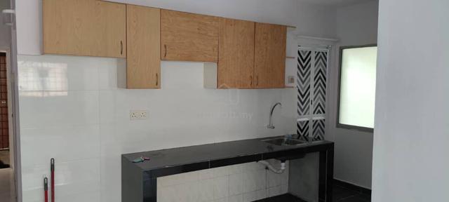 Apartment Lestari (Damansara Damai) 1