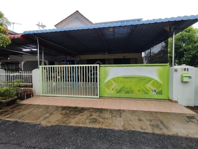 Double Storey End Lot Unit 22x75 1