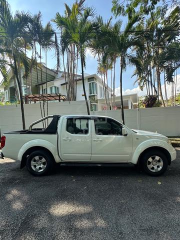 2014 Nissan NAVARA 2.5 CALIBRE (A) - 4