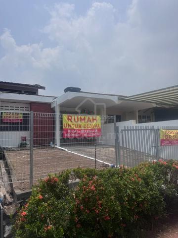 Kelana Jaya Freehold 1-Storey Terraced House For Sale (MOVE IN READY) 1