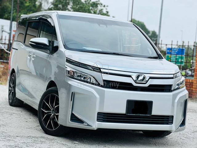 2018 Toyota VOXY 2.0 LEATHER SEAT ⭐ ROOF MONITOR v - 1