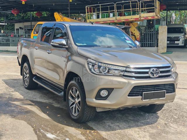 2016 Toyota HILUX 2.8 G VNT (A) - 1