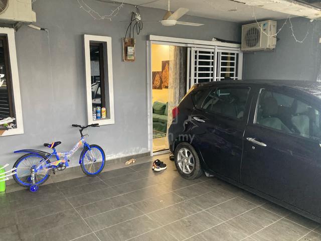 RUMAH MAMPU MILIK ULU TIRAM - TAMAN BUKIT JAYA - fully renovated 2