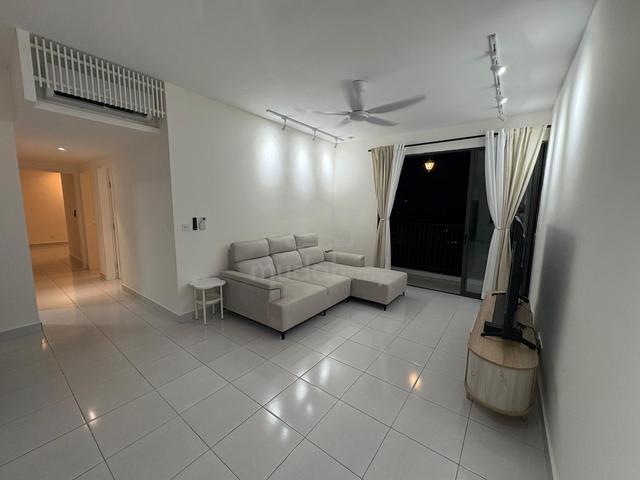 E Island Lake Haven 1