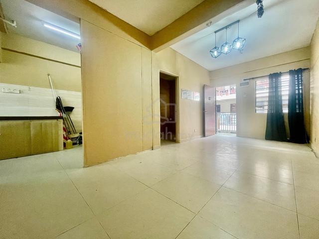 Seri Perindu Apartment 1