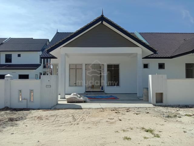 Rumah SEMI-D LAST UNIT 4BILIK TEPI AIRPORT GONG BADAK, KUALA NERUS 1