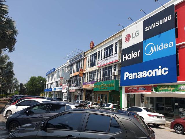 【LocationDriveOpportunity】Triple Storey Shop Lot -Perdana Height Lot88 1