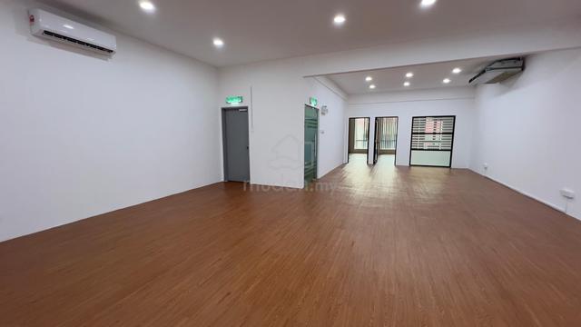 Bandar Puteri Puchong Fully Renovated Shop Office For RENT 1