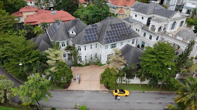 WELL MAINTAIN Double Storey Bungalow Impian Golf Saujana Impian Kajang 1