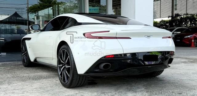 2017 Aston Martin DB11 5.2 V12 30K KM Only - 2