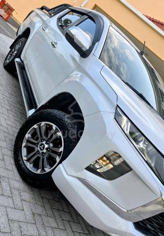 2019 Mitsubishi TRITON 2.4 VGT A/T PREMIUM (A) - 2