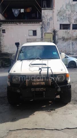 1997 Mitsubishi PAJERO 2.5 (M) - 1