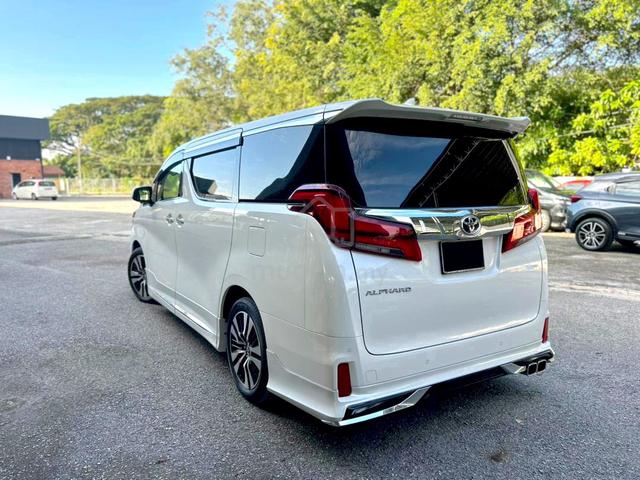 2021 Toyota Alphard 2.5 SC 1Owner Totally Like New - 3