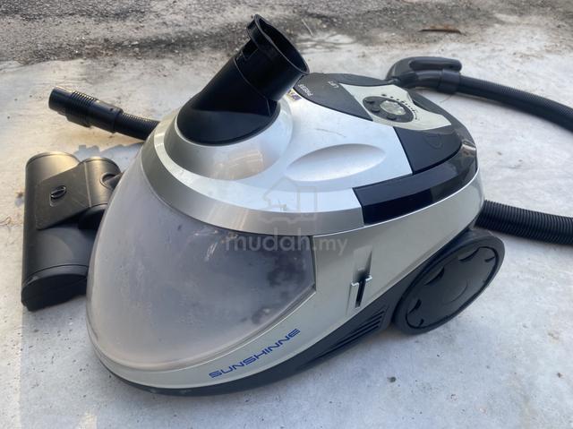 Vacuum Cleaner - Home Appliances & Kitchen for sale in Johor Bahru, Johor