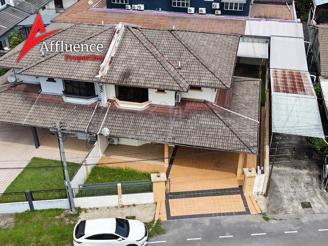 Semi Detached For Rent Jalan Kedandi near Lodge School 1