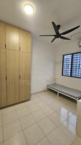 Bilik Untuk Disewa, Residensi Adelia 2 Bangi Avenue. 1