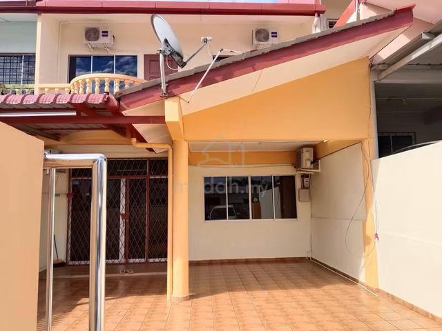 Taman Jasmine Double Storey Intermediate Terrace house 1